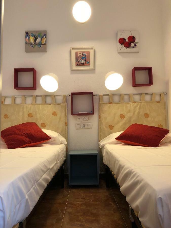 Artas Apartamentos Torremolinos Exteriör bild
